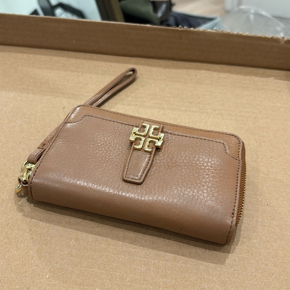 Tory Burch Wallet / Wristlet